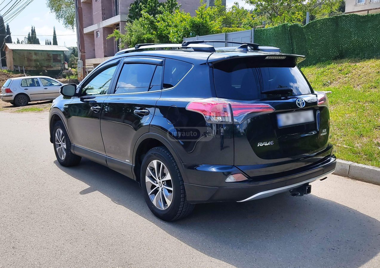 Toyota Rav 4 - фото 8