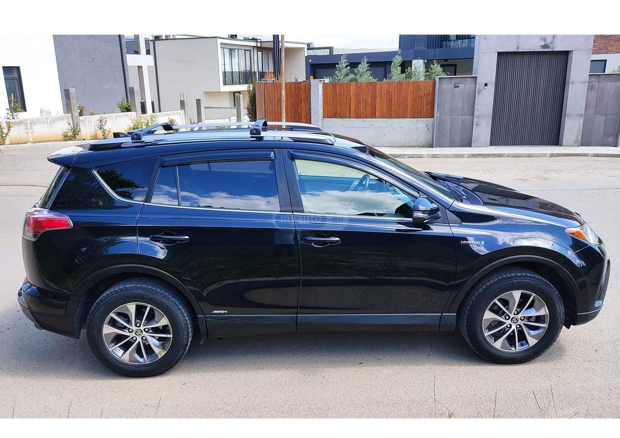 Toyota Rav 4 - фото 9