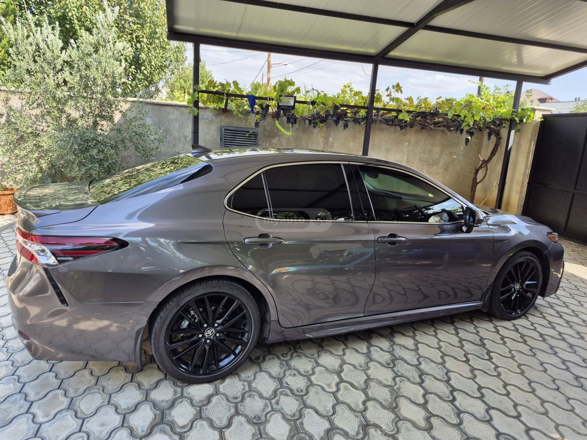 Toyota Camry - фото 4