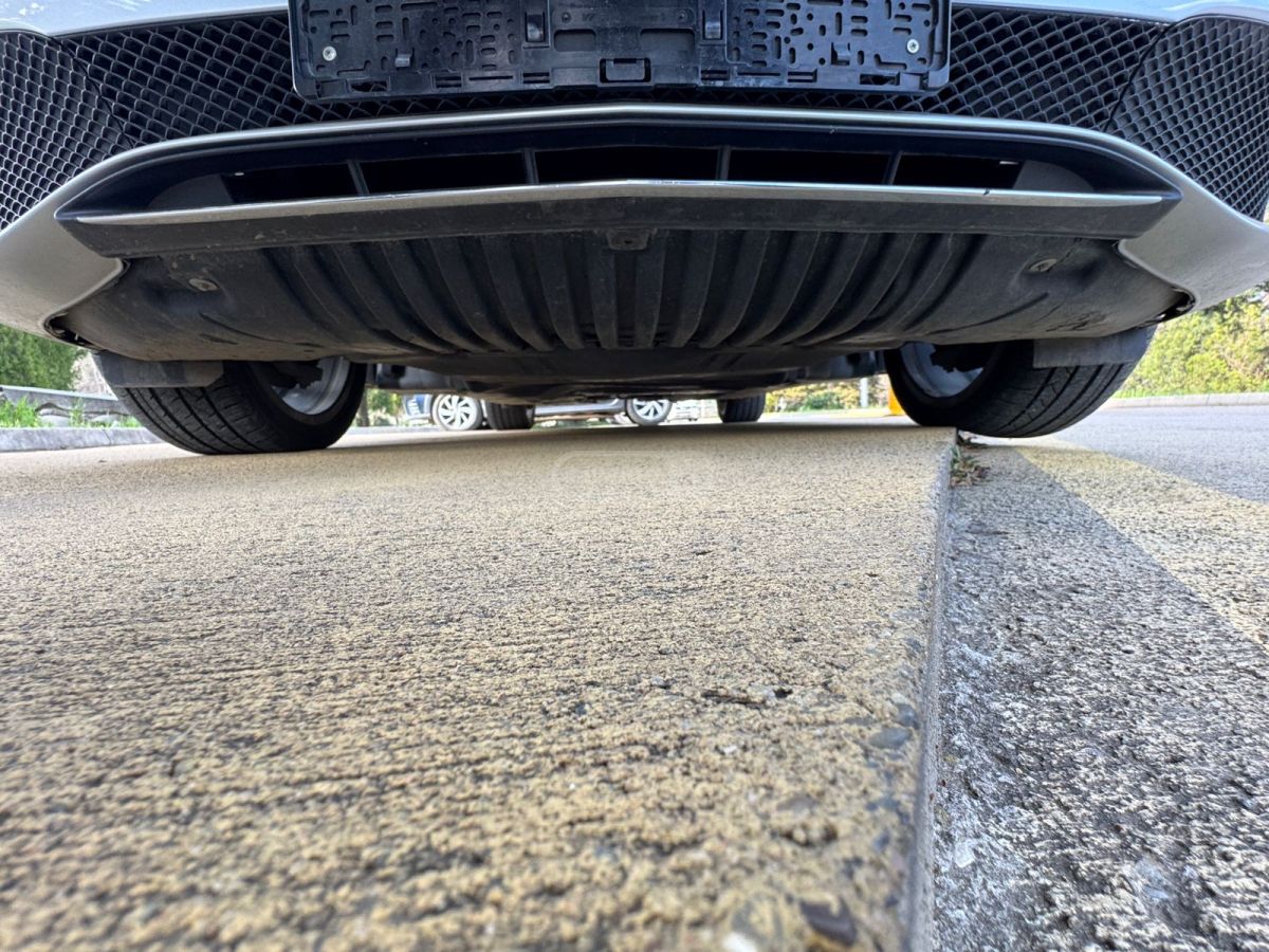 Mercedes-Benz E 220 - фото 9