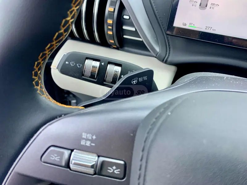 BYD Yuan 2025 — миниатюра 12