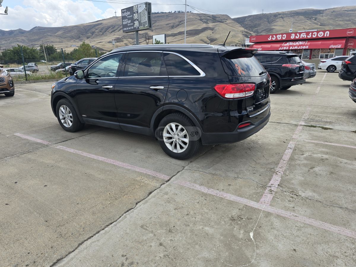 Kia Sorento - фото 10