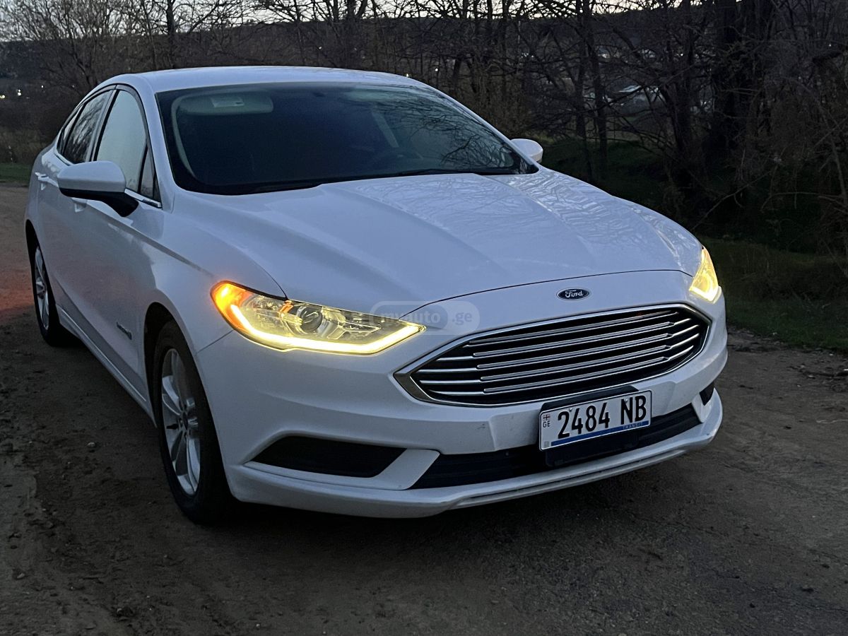 Ford Fusion - фото 2
