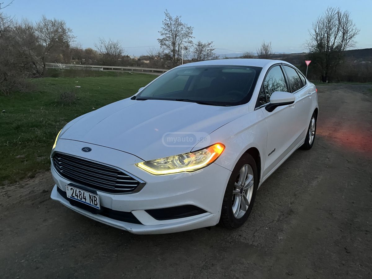 Ford Fusion - фото 3