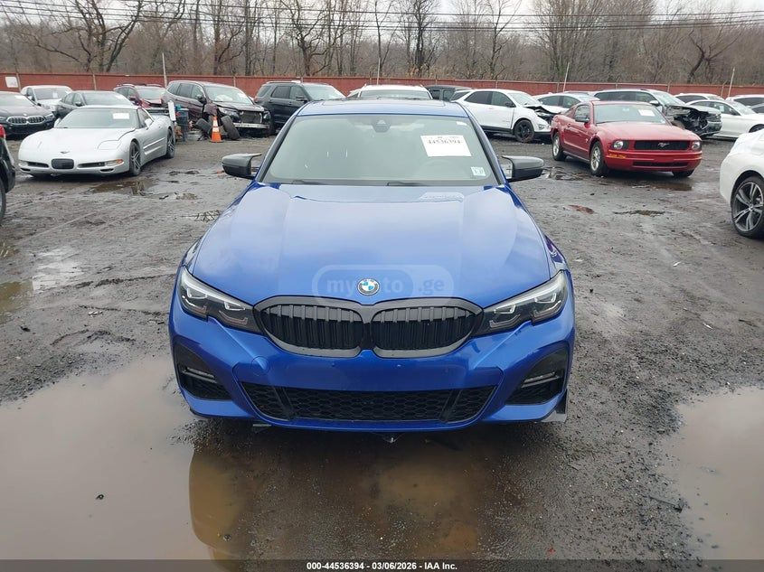 BMW xDrive 4dr All-Wheel Drive Sed — миниатюра 11