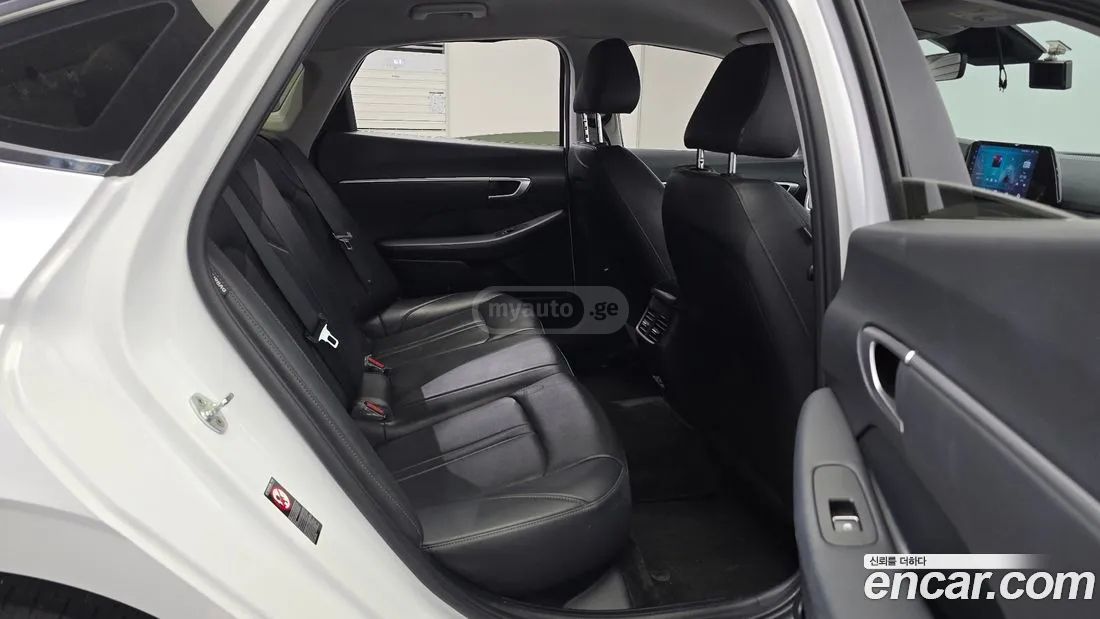 Hyundai Sonata - фото 12