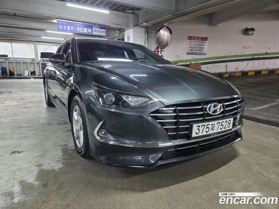 Hyundai Sonata - фото 1