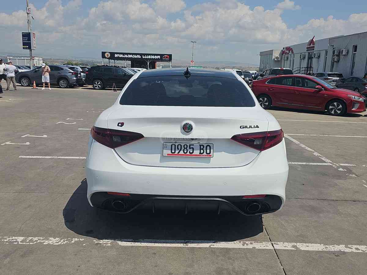 Alfa Romeo Alfa romeo Giulia — миниатюра 5