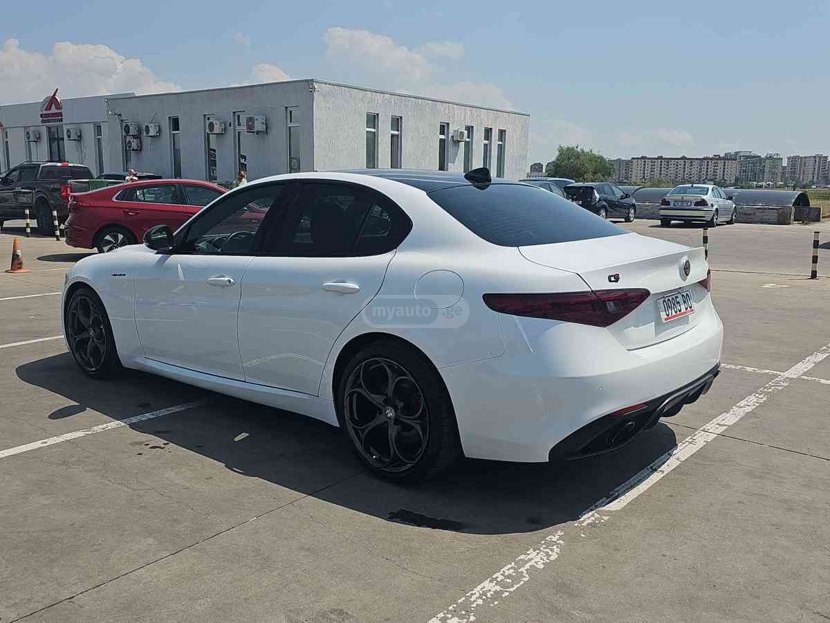 Alfa Romeo Alfa romeo Giulia — миниатюра 6