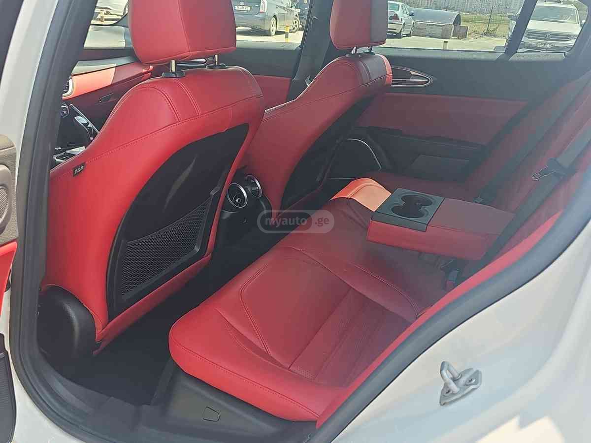 Alfa Romeo Alfa romeo Giulia — миниатюра 7