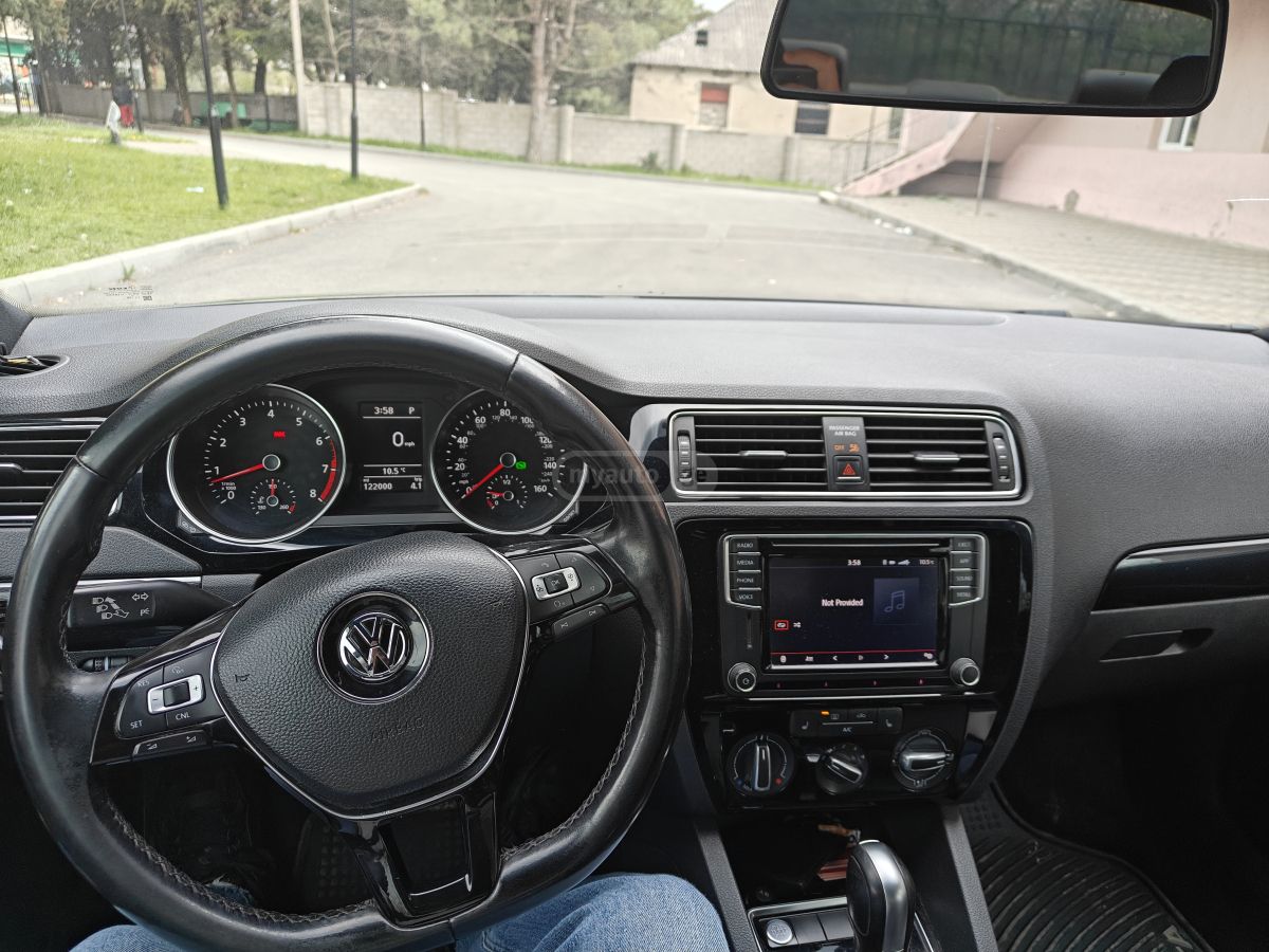 Volkswagen Jetta - фото 9