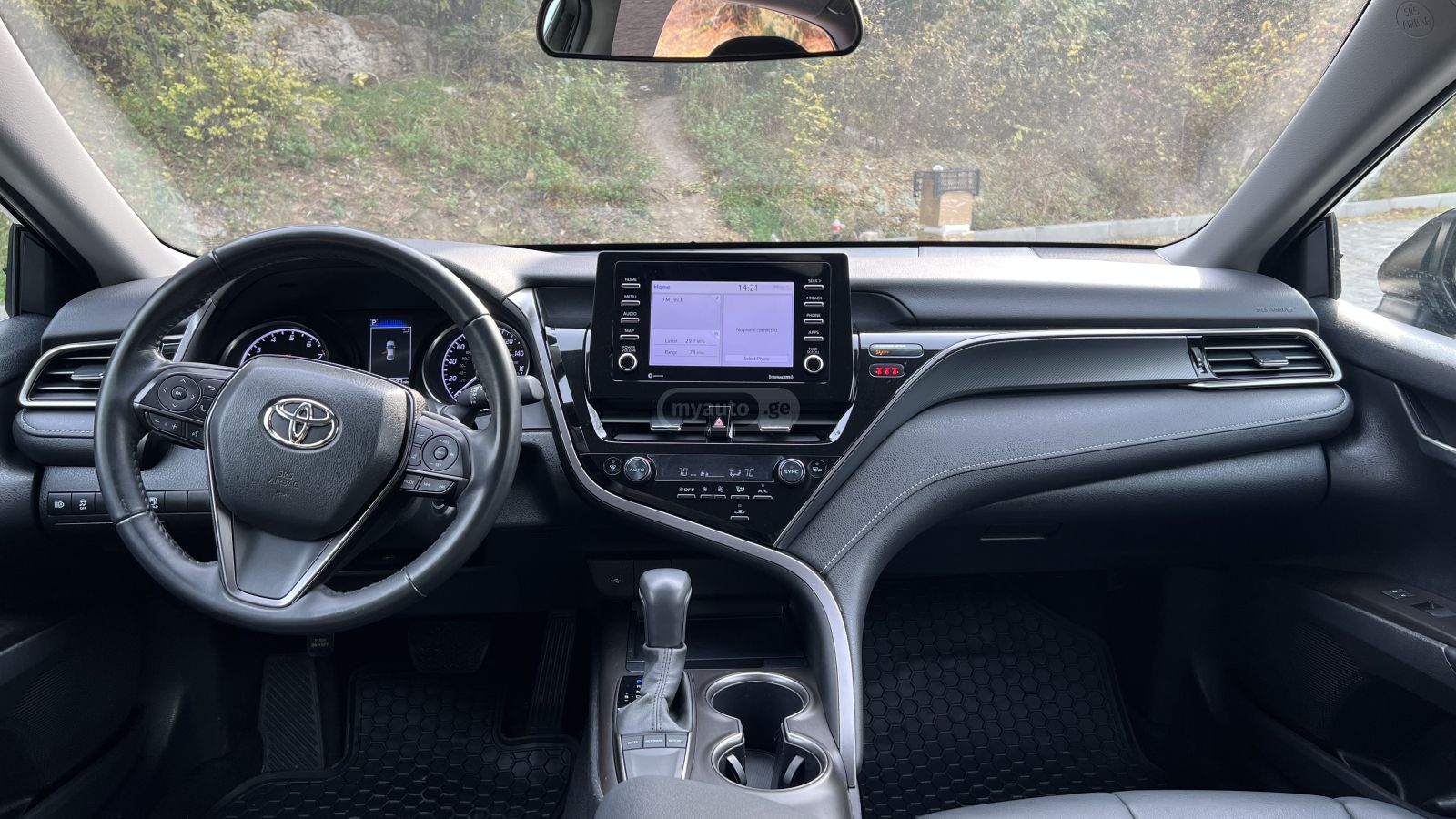 Toyota Camry - фото 10