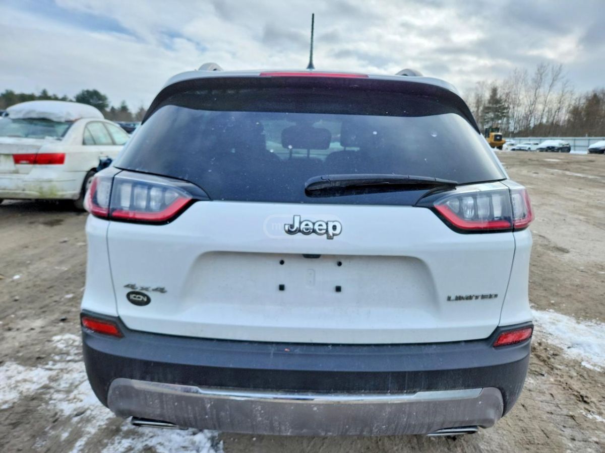 Jeep Cherokee - фото 6