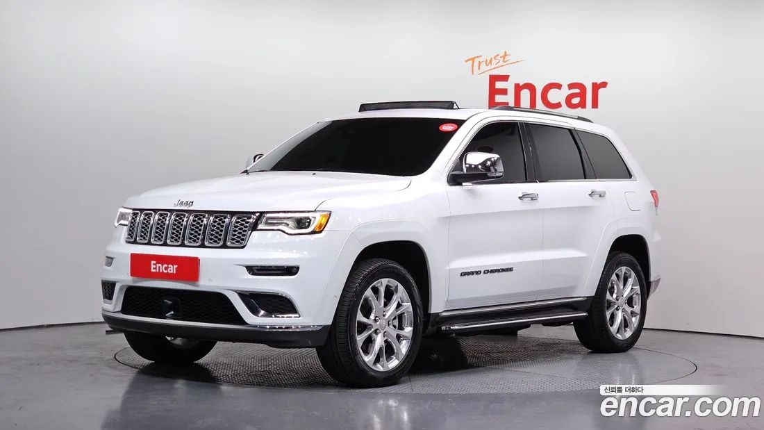 Jeep Grand Cherokee - фото 1