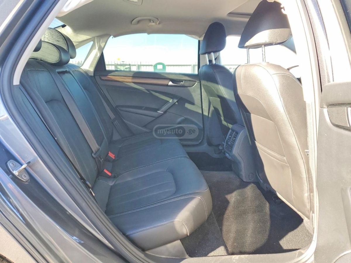 Volkswagen LIMITED — миниатюра 10