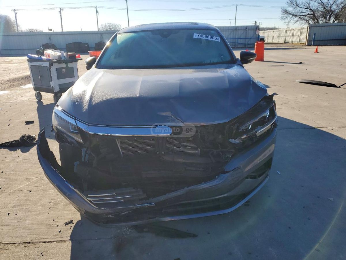 Volkswagen LIMITED — миниатюра 5