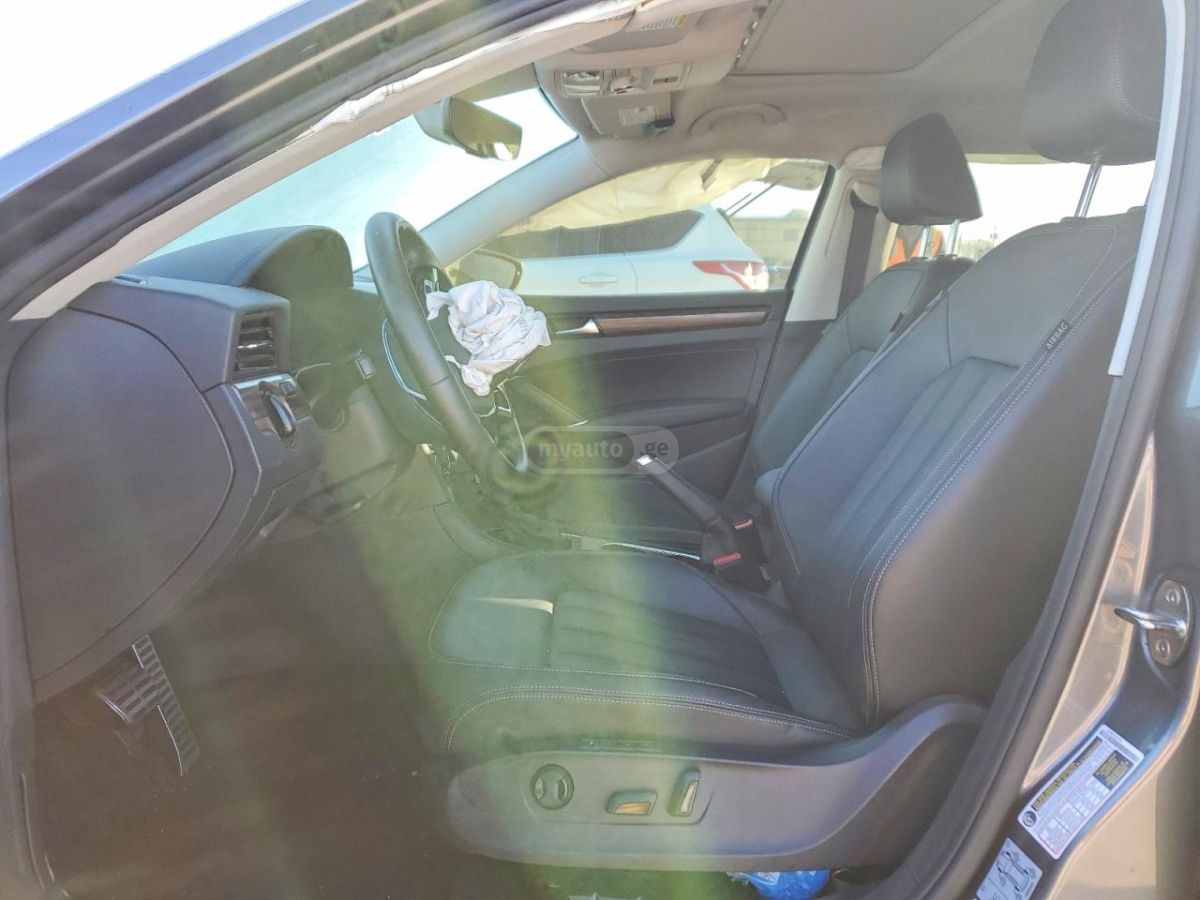 Volkswagen LIMITED — миниатюра 7