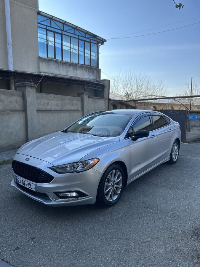 Ford Fusion - фото 2