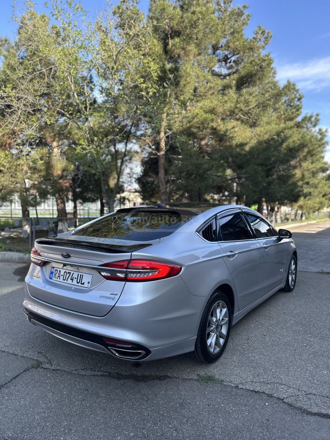 Ford Fusion - фото 5