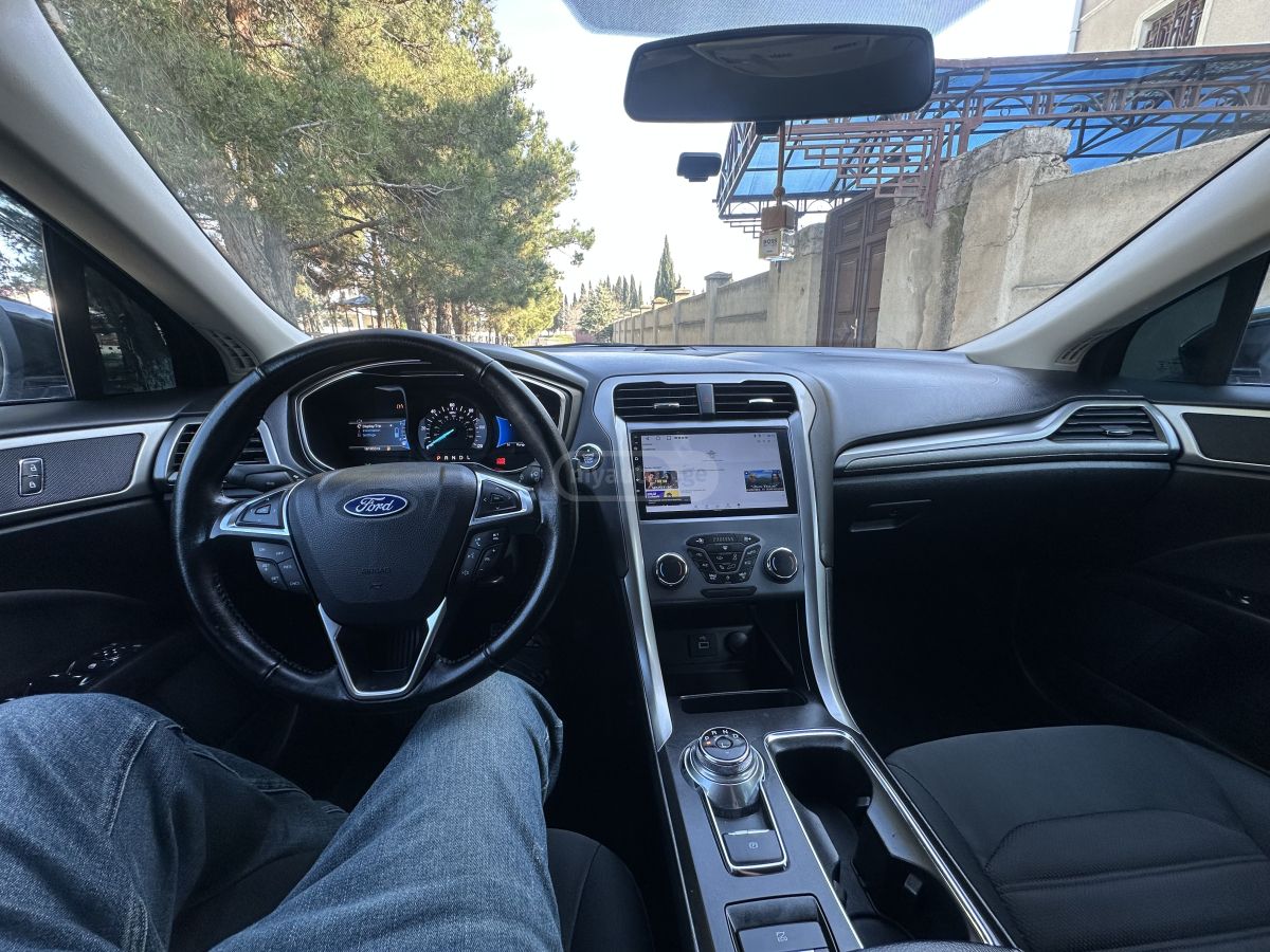 Ford Fusion - фото 7