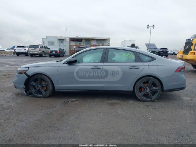 Honda Accord Sport-L 4dr Sedan CVT 2023 — миниатюра 13