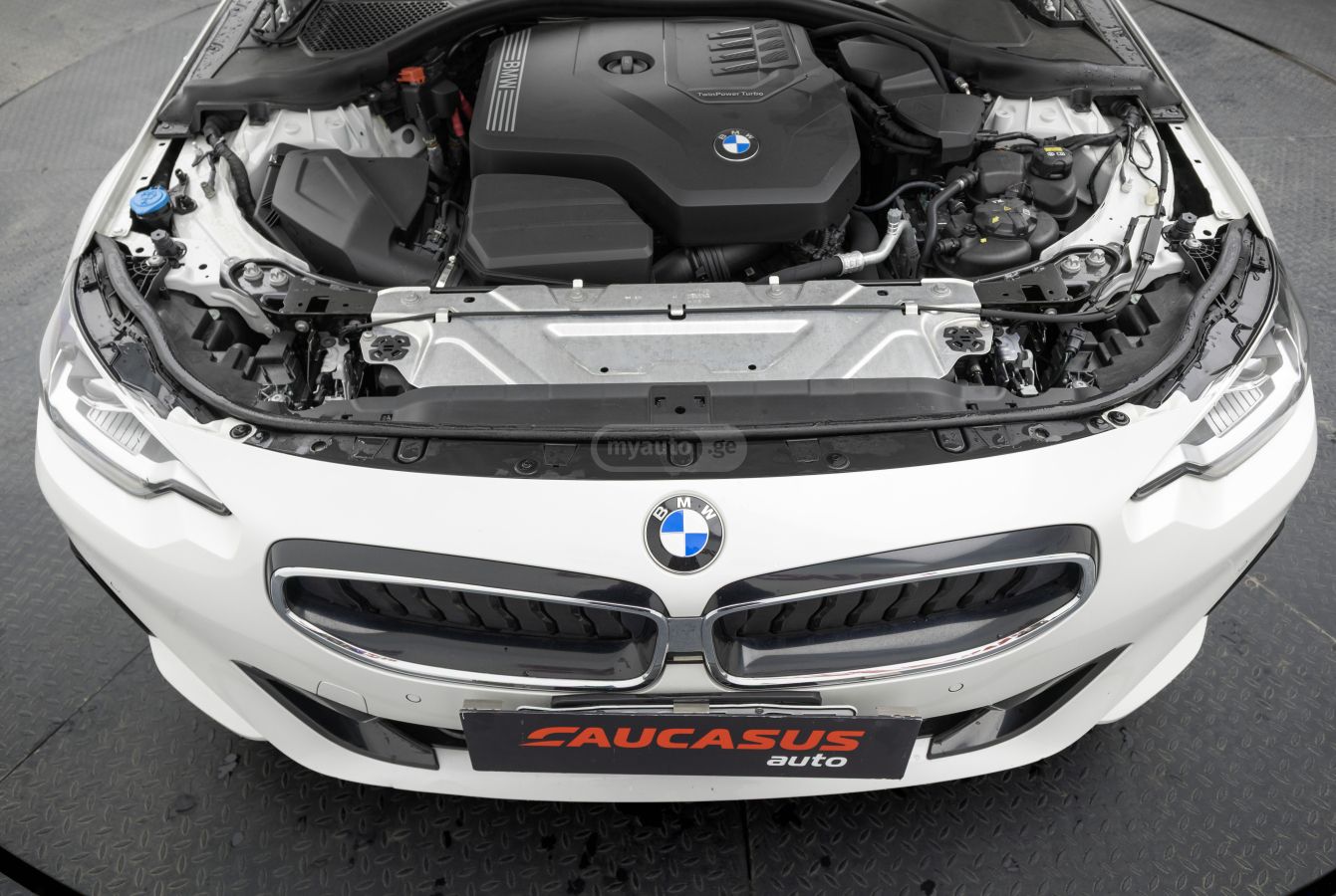BMW 230i 2022 — миниатюра 2