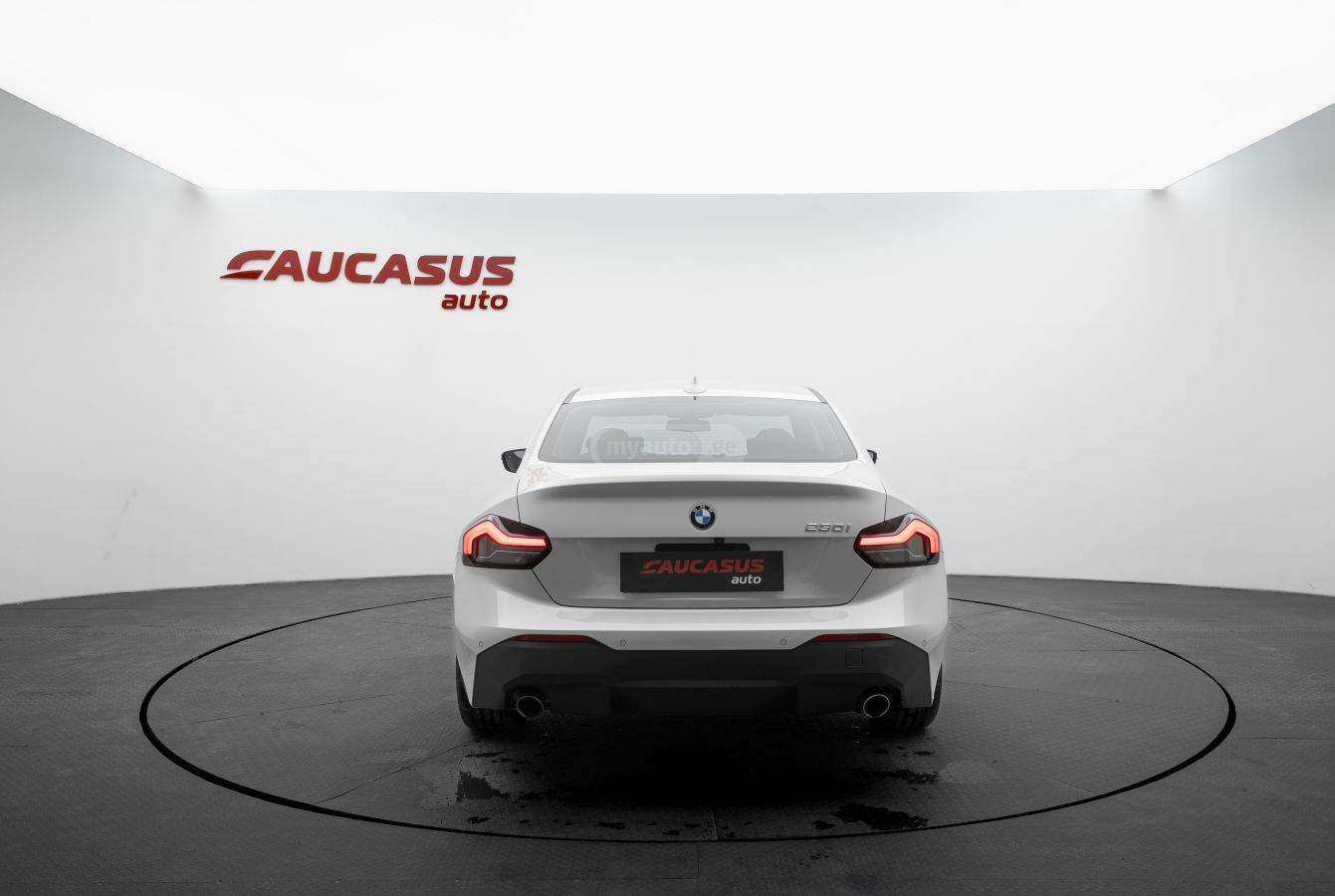 BMW 230i 2022 — миниатюра 6