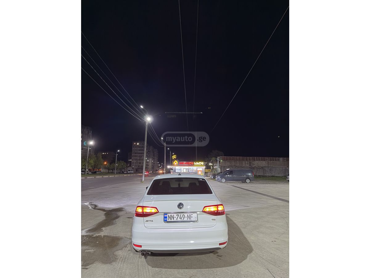 Volkswagen Jetta - фото 12
