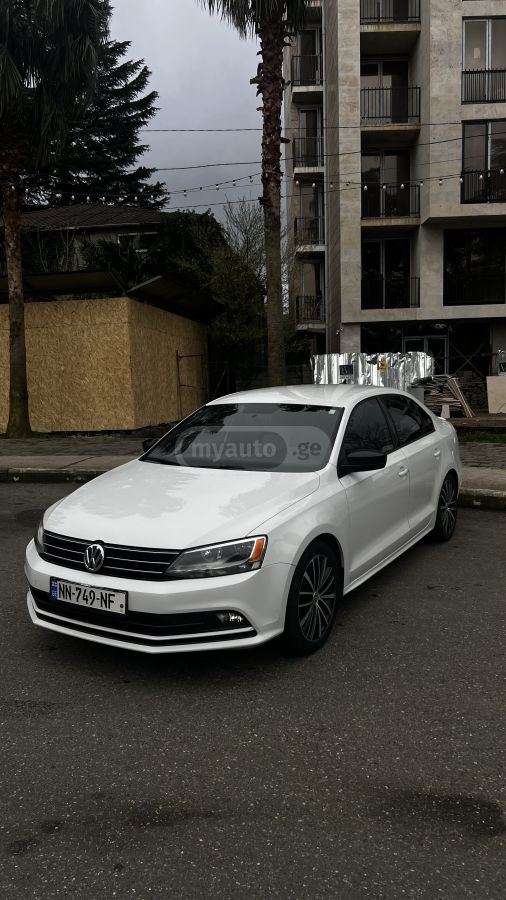 Volkswagen Jetta - фото 4