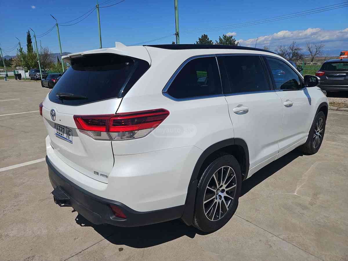Toyota Highlander - фото 5