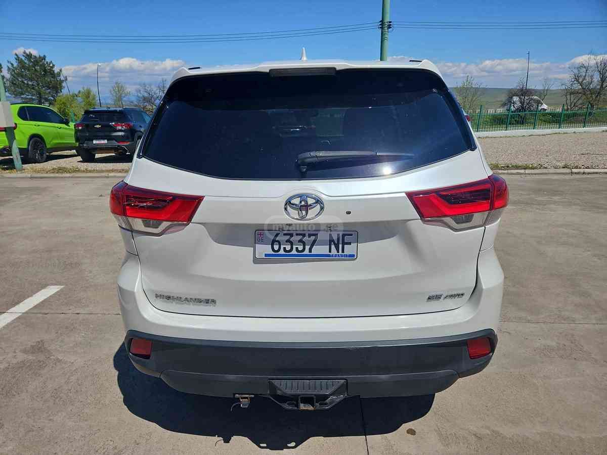 Toyota Highlander - фото 6
