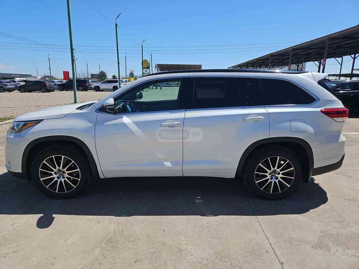 Toyota Highlander - фото 9