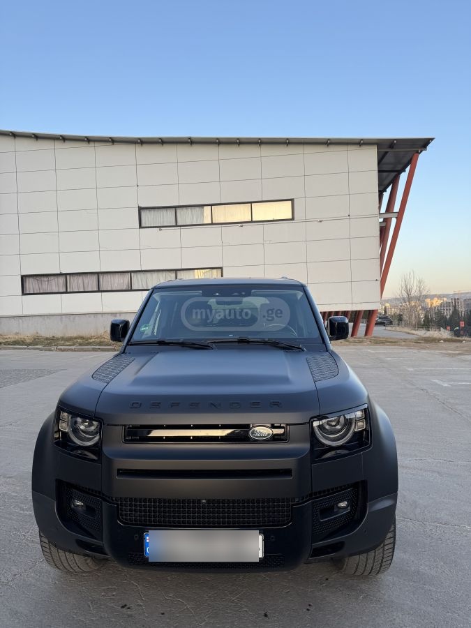 Land Rover Defender 110 - фото 3