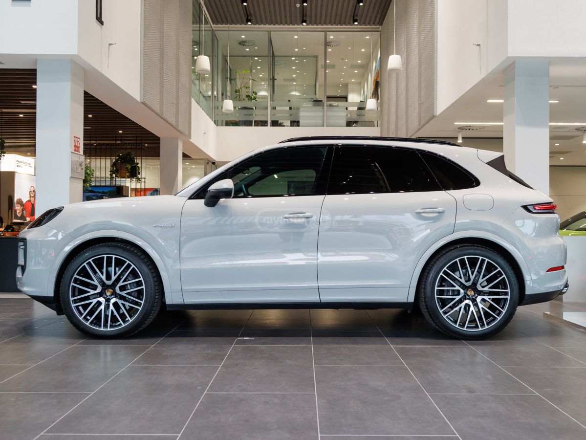 Porsche Cayenne - фото 2