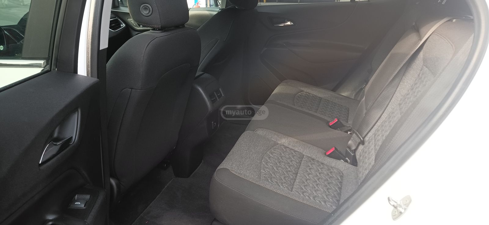 Chevrolet Equinox - фото 12