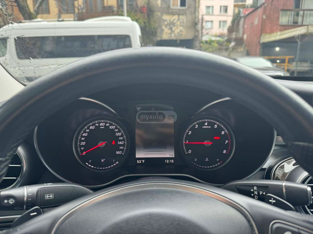 Mercedes-Benz C 300 - фото 3