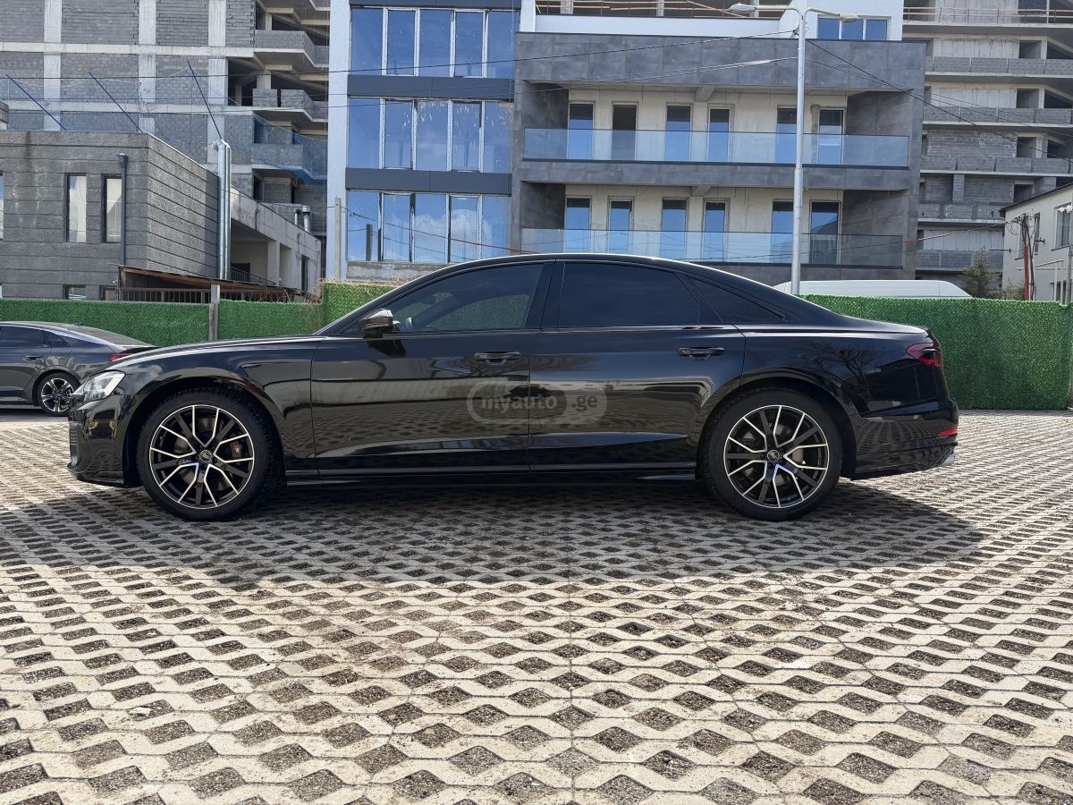 Audi 4.0T 4dr All-Wheel Drive quatt — миниатюра 2