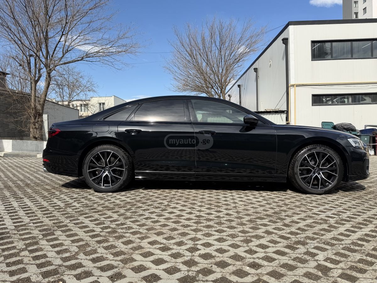 Audi 4.0T 4dr All-Wheel Drive quatt — миниатюра 5