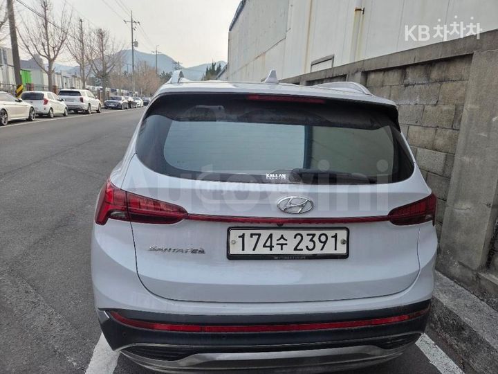 Hyundai Santa FE - фото 2