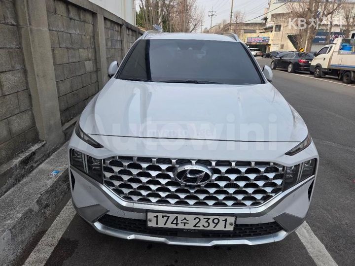 Hyundai Santa FE - фото 3