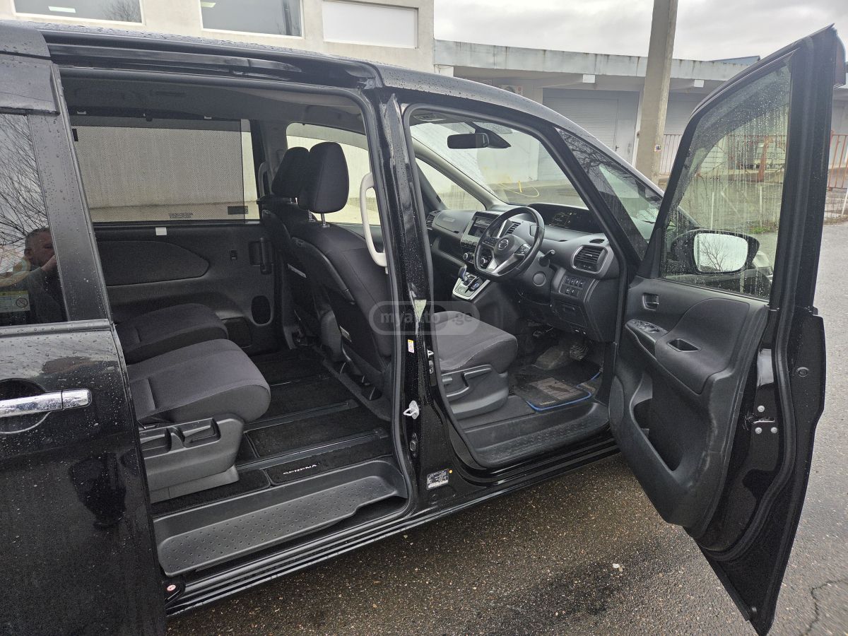 Nissan Serena - фото 13