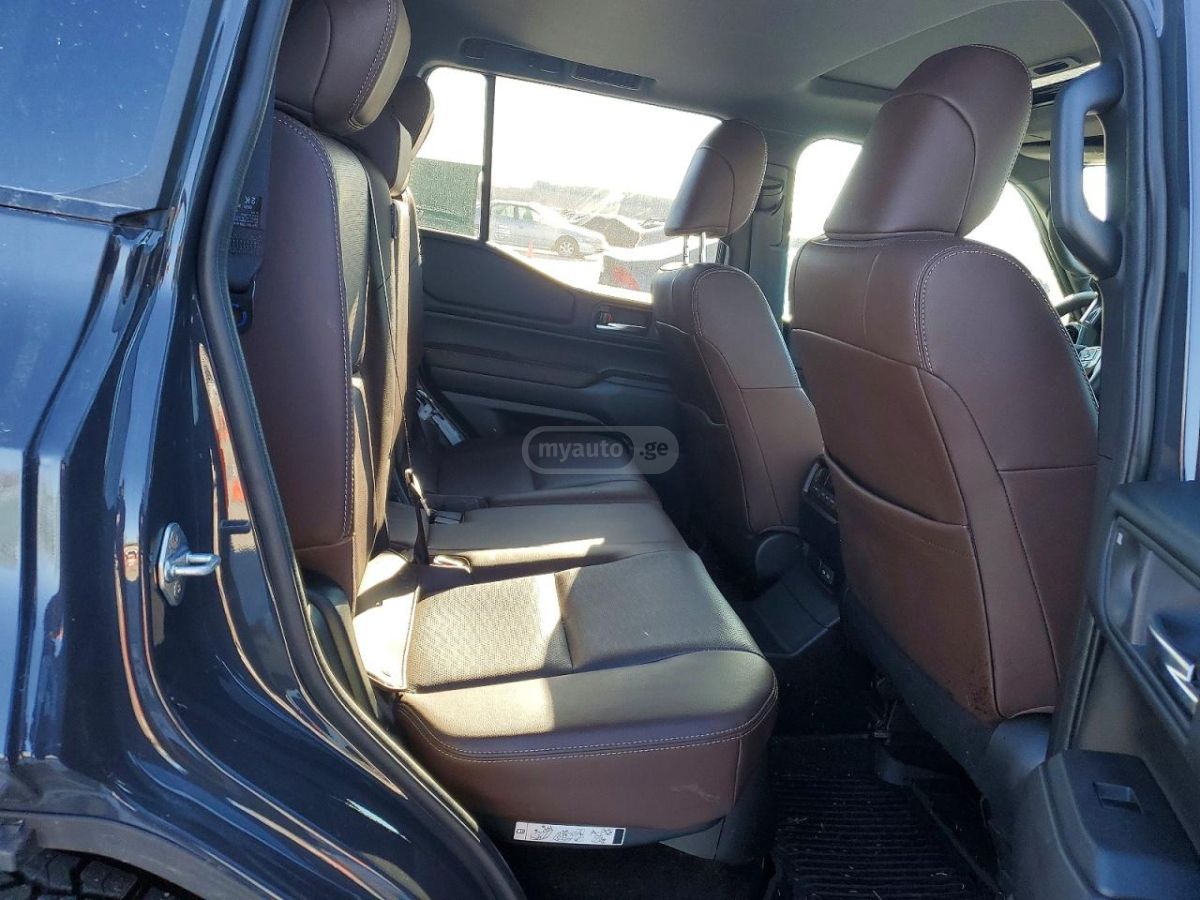 Toyota Land Cruiser Prado - фото 8