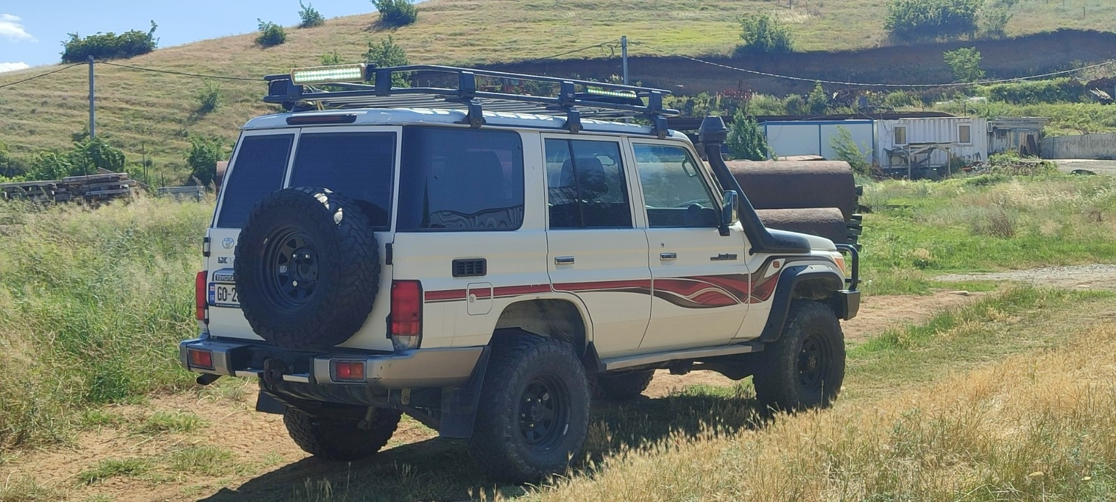 Toyota Land Cruiser - фото 2