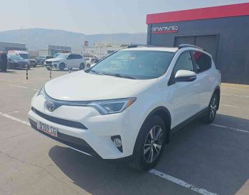 ToyotaRAV 4