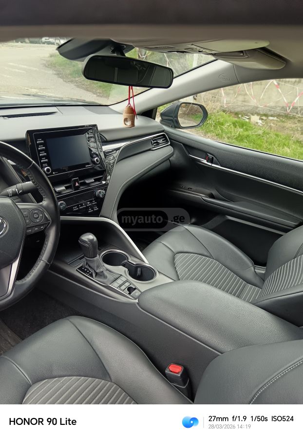 Toyota Camry - фото 8