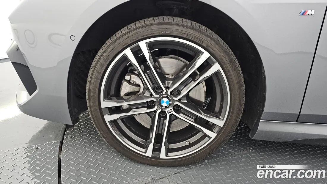 BMW 228 - фото 5