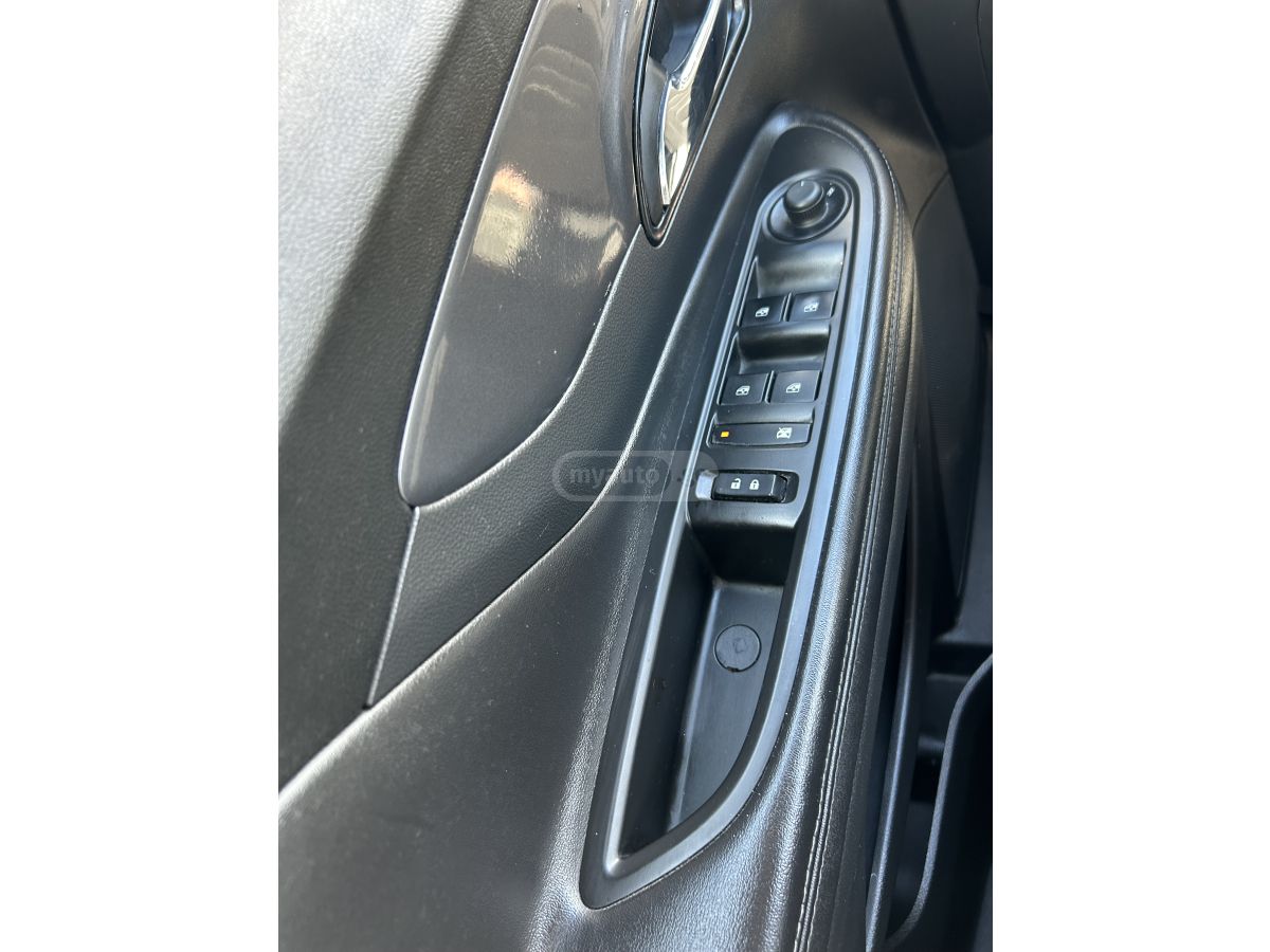 Buick Encore - фото 7