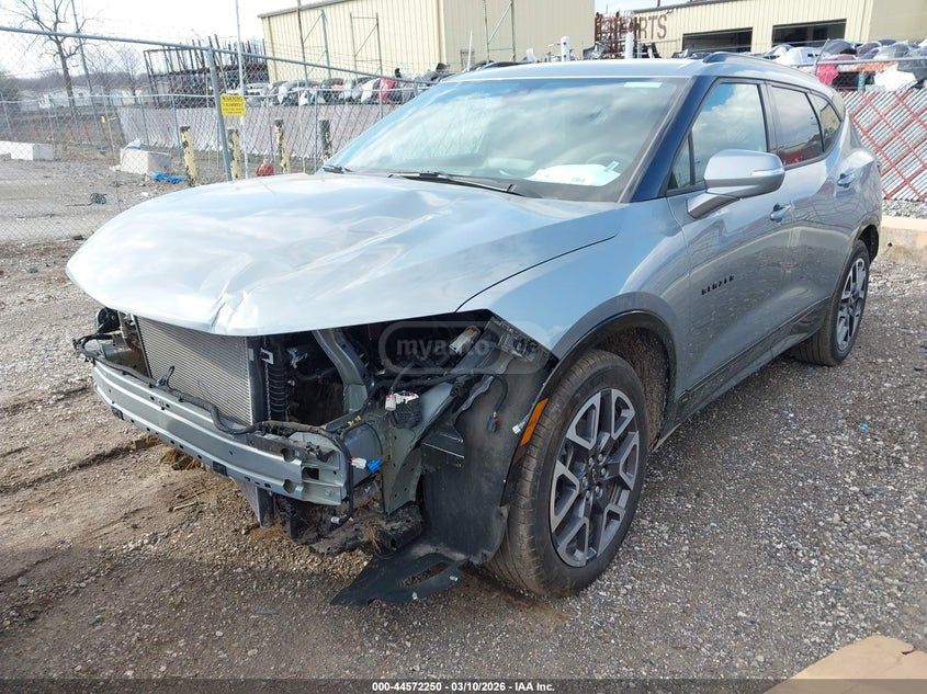 Chevrolet Blazer 2025 — миниатюра 2