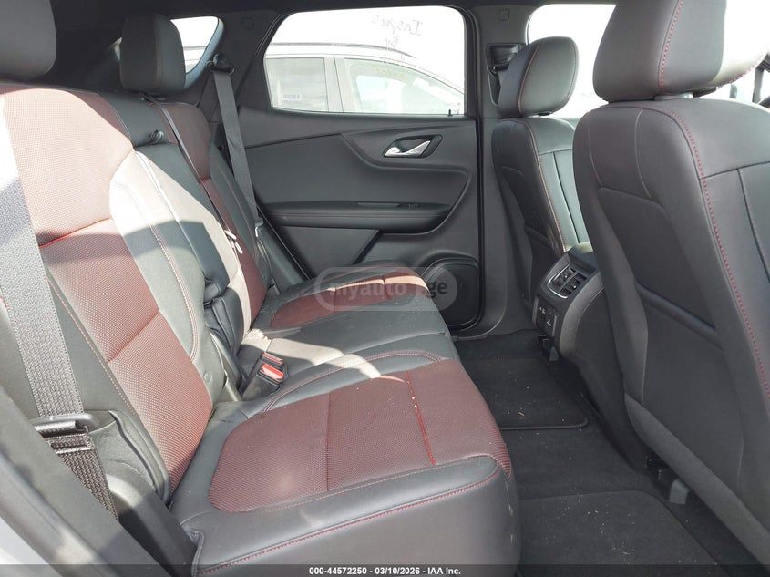 Chevrolet Blazer 2025 — миниатюра 8