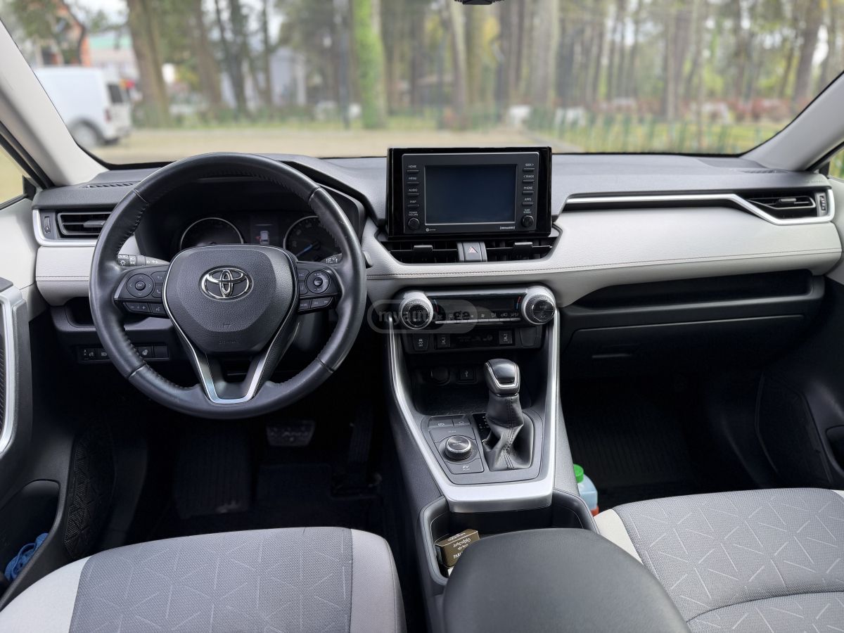Toyota Rav 4 - фото 10